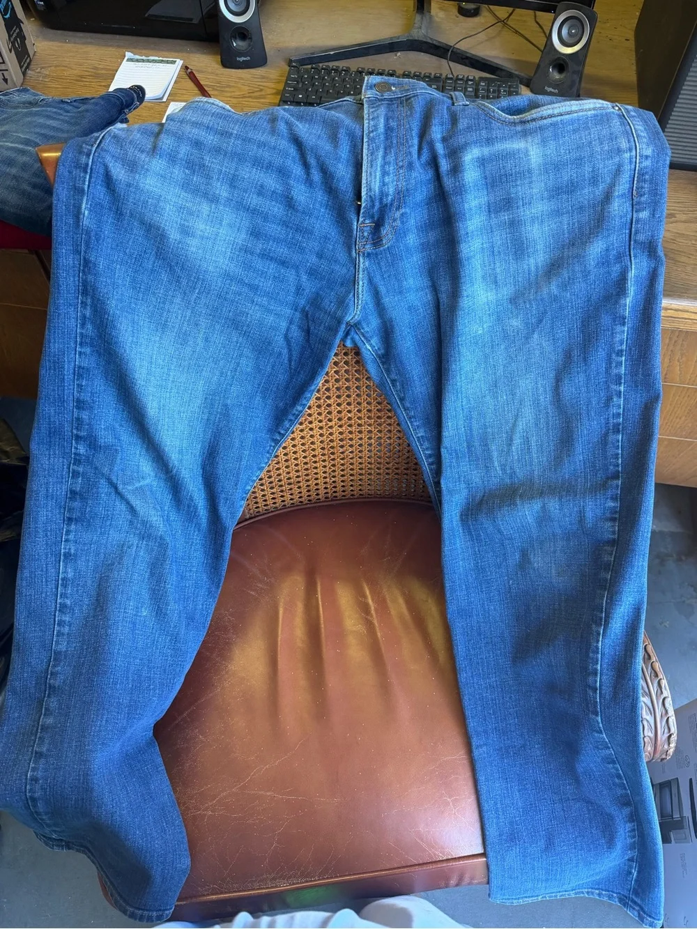 Lucky Brand Men's Medium Blue Relaxed Jeans